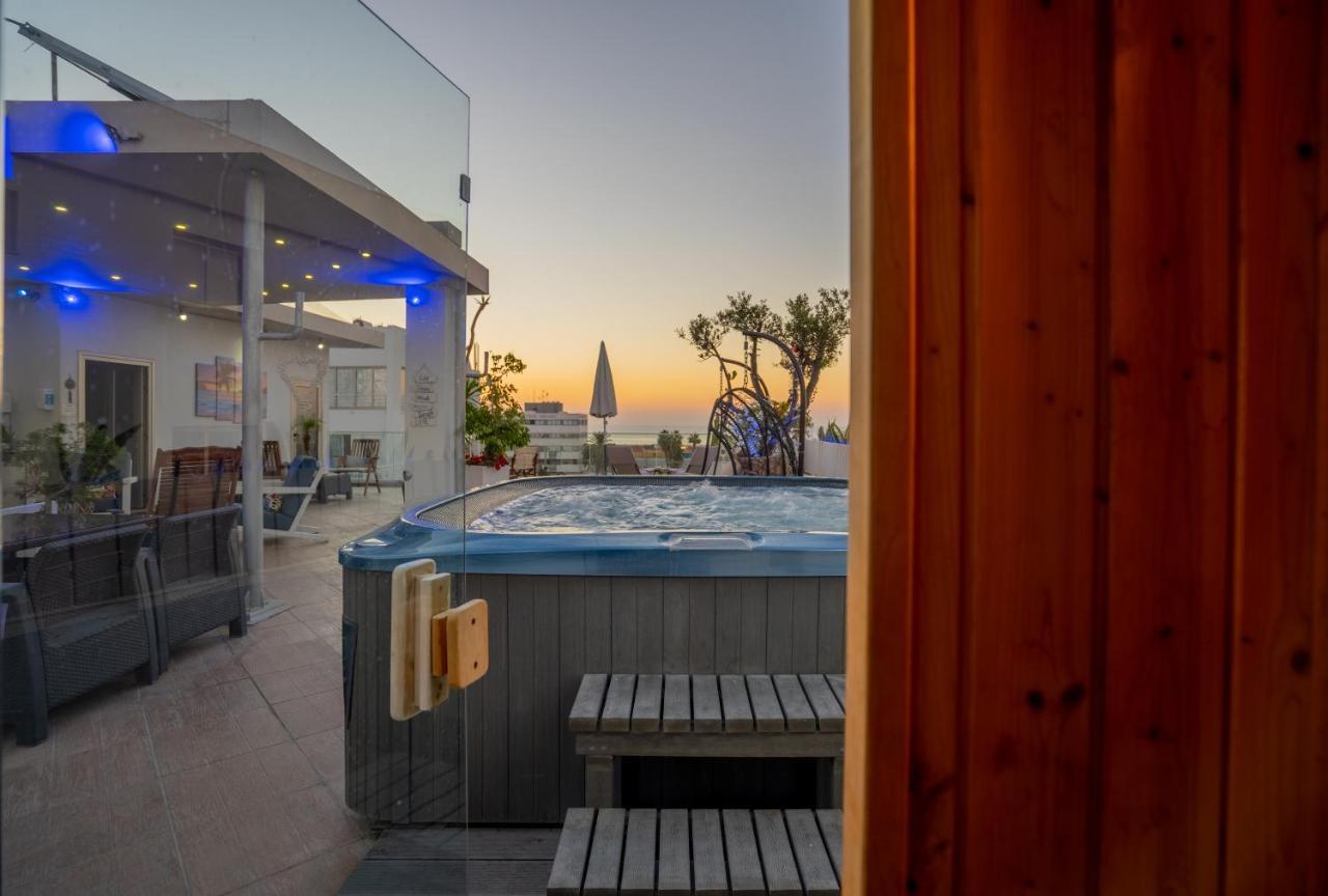 Mesogios House Suites Larnaca Zewnętrze zdjęcie