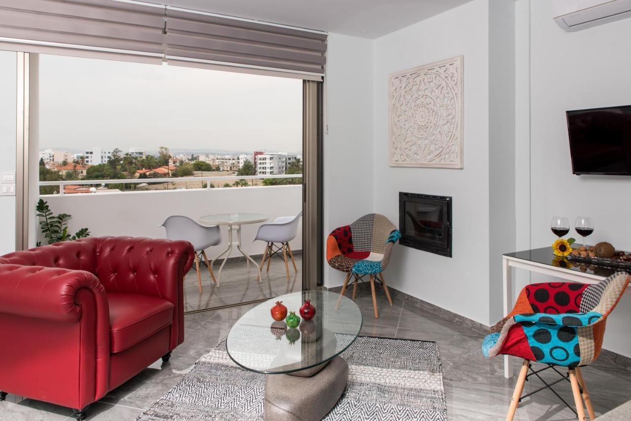 Mesogios House Suites Larnaca Zewnętrze zdjęcie